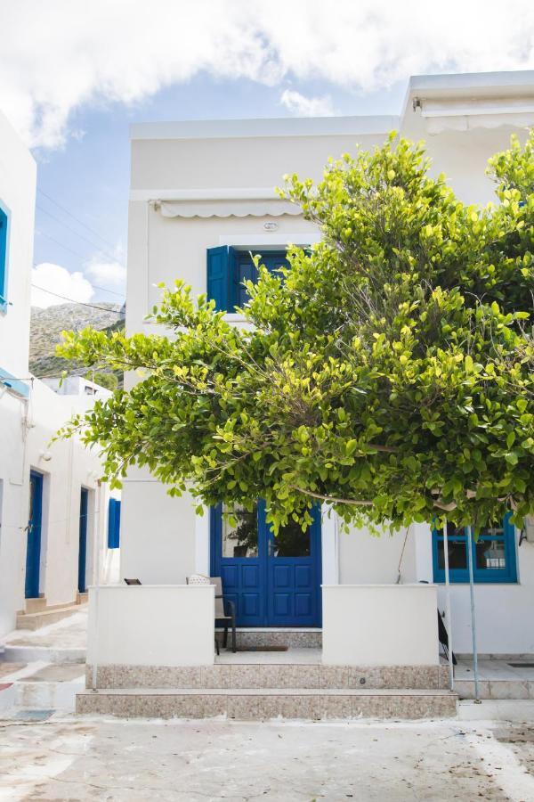 Finiki Studios Exteriör bild
